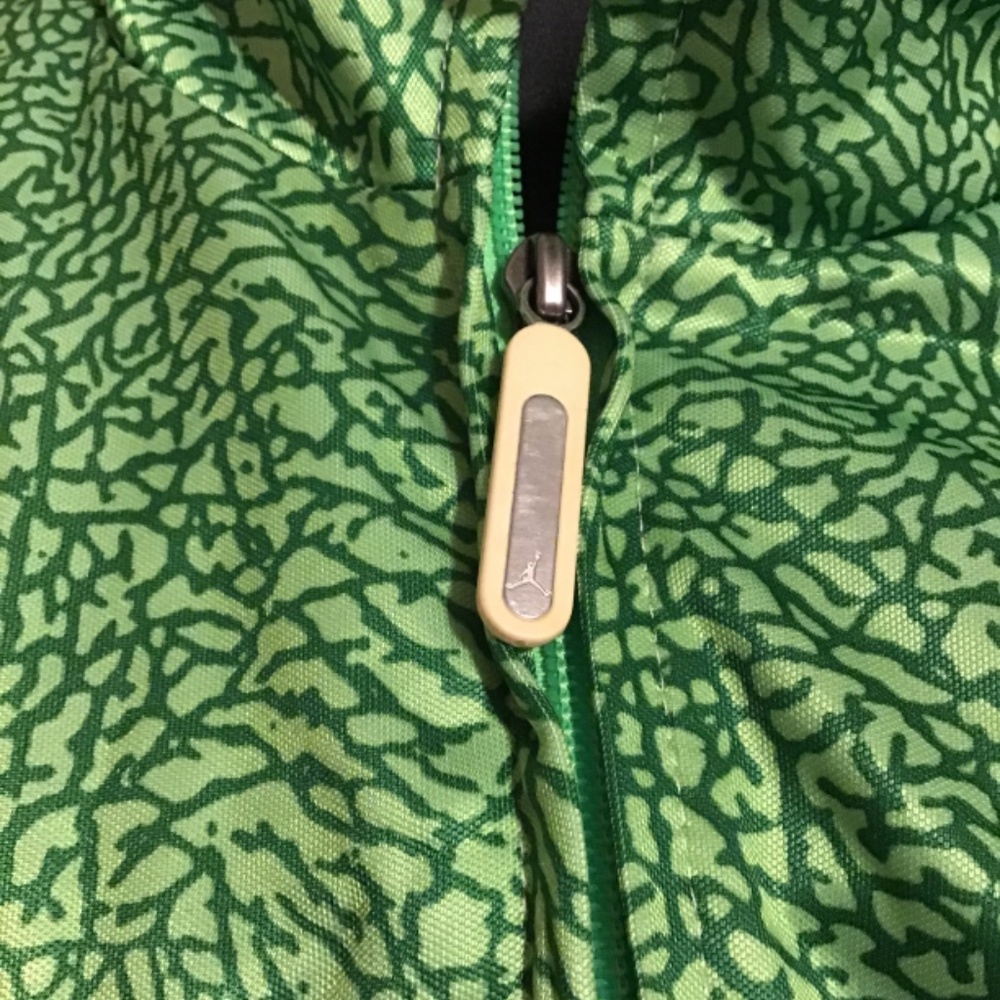 🔥SALE! JORDAN, PERFORMANCE JACKET SIZE SMALL, FITS UP TO LARGE, NWOT🤩🤩 - Picture 3 of 5